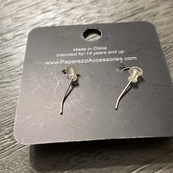 New Paparazzi 3 pair earrings different style and colors - Picture 7 of 8